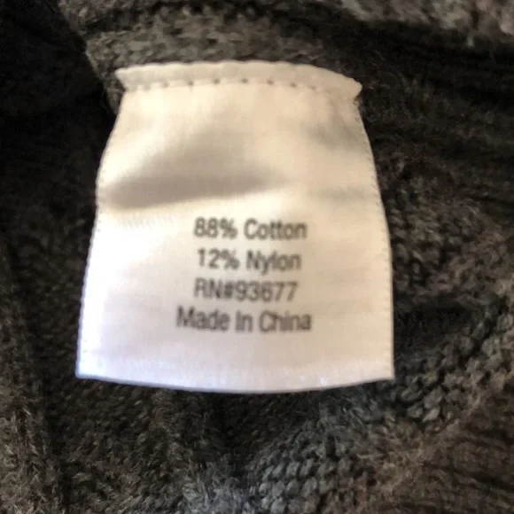 St. John’s Bay cable sweater size medium - Picture 3 of 5